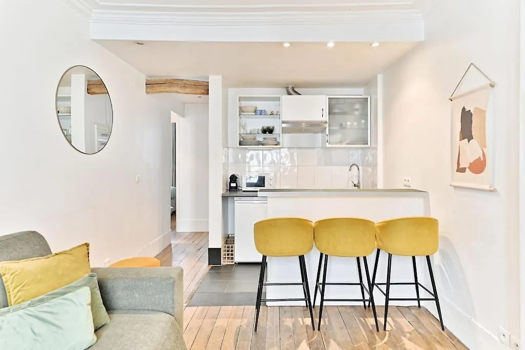 Apartman Chic #eiffeltower #champdemars -v Párizs