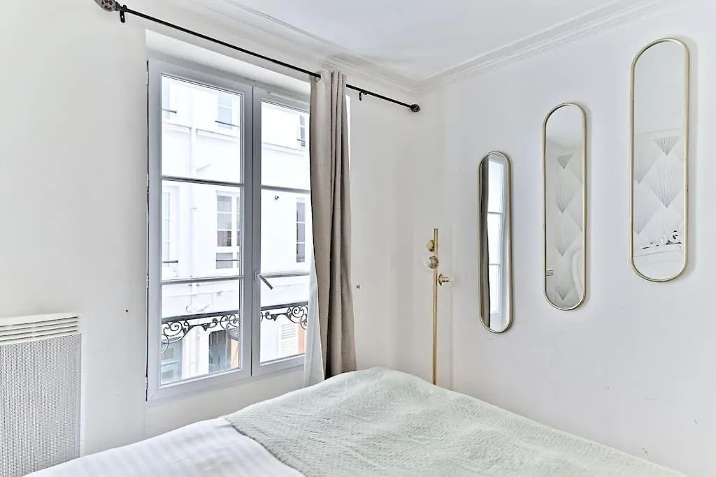 Chic #eiffeltower #champdemars -v Apartman *